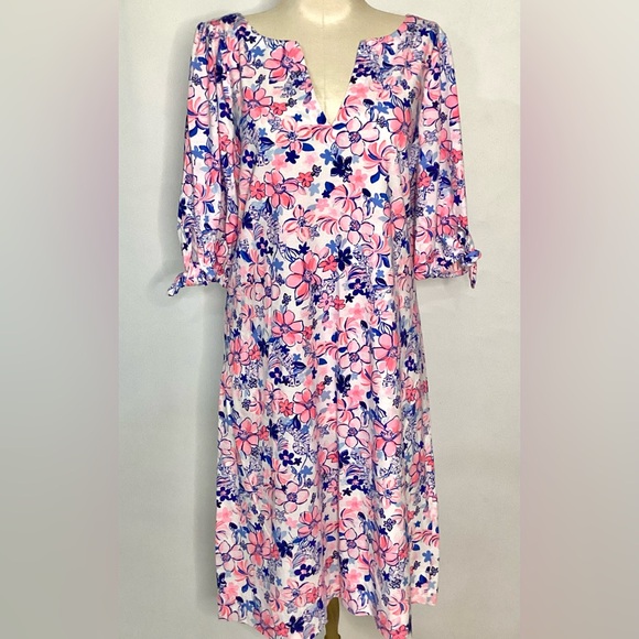 Lilly Pulitzer Dresses & Skirts - Lilly Pulitzer Pink and Blue Floral 3/4 Sleeve Cotton Dress